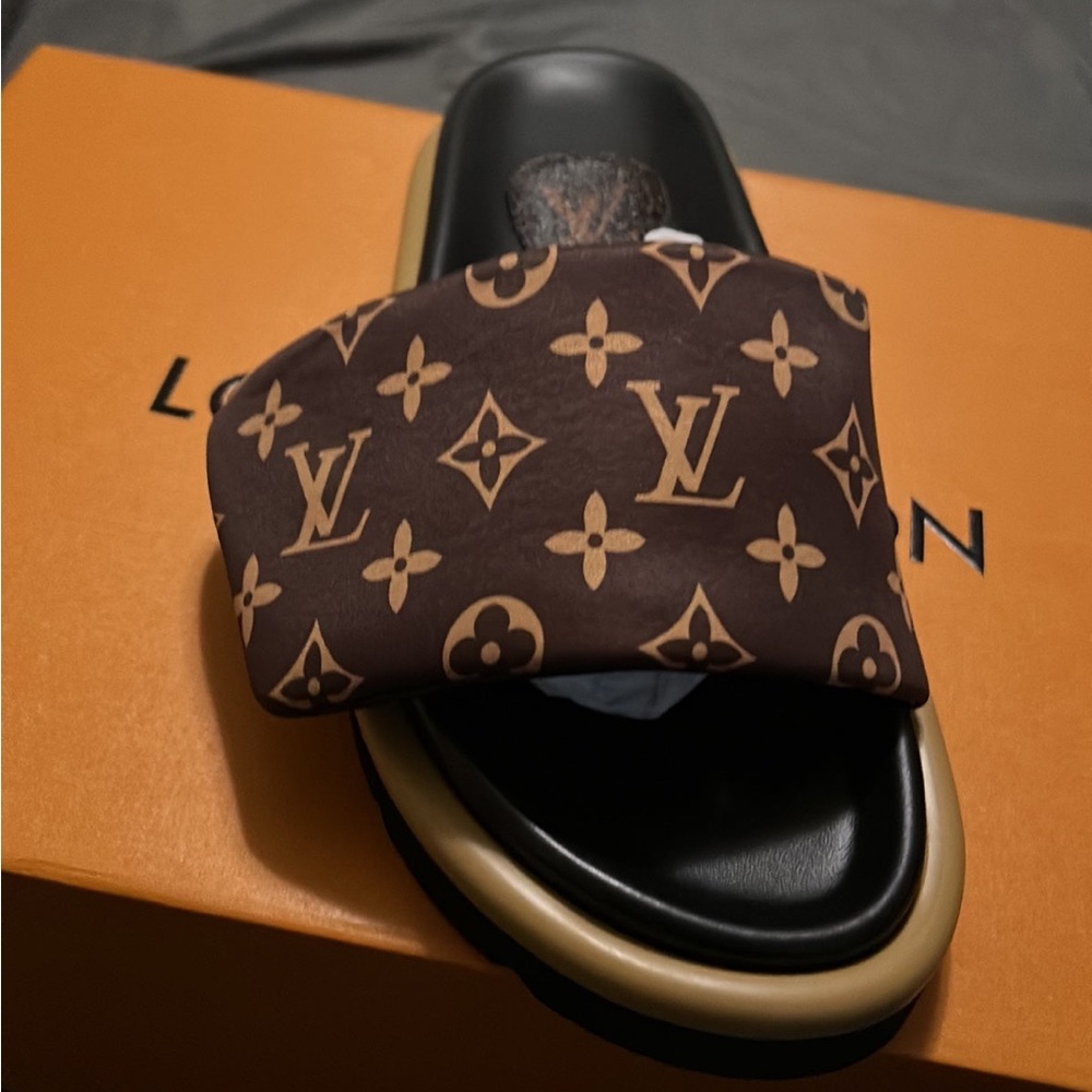 LV mules/slides